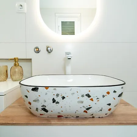 Apartment 1 Bedroom Gorgeous In Zadar