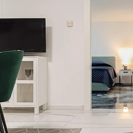 1 Bedroom Gorgeous In